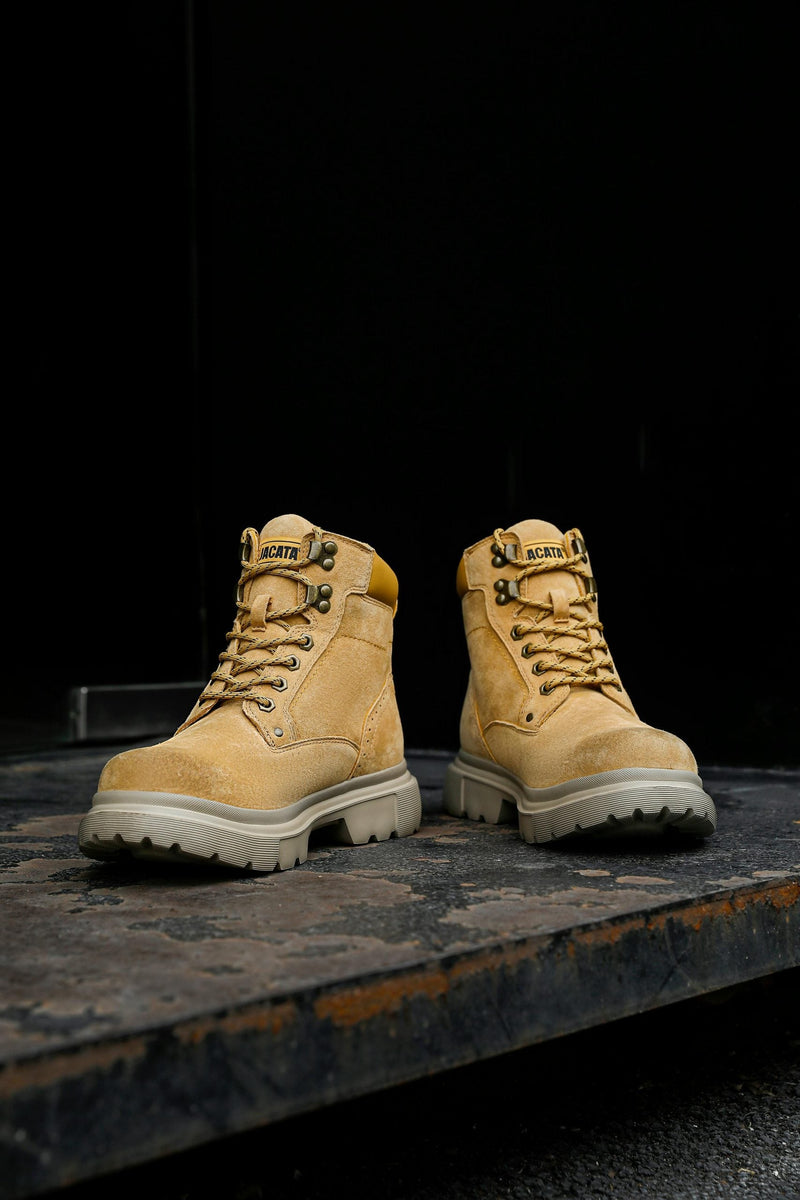 Understanding Safety Boots & Workplace Footwear